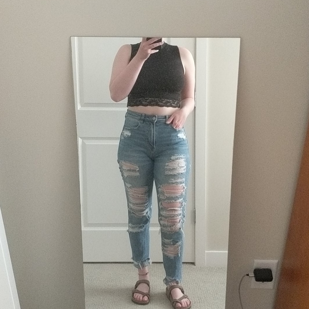 Black lacy tank